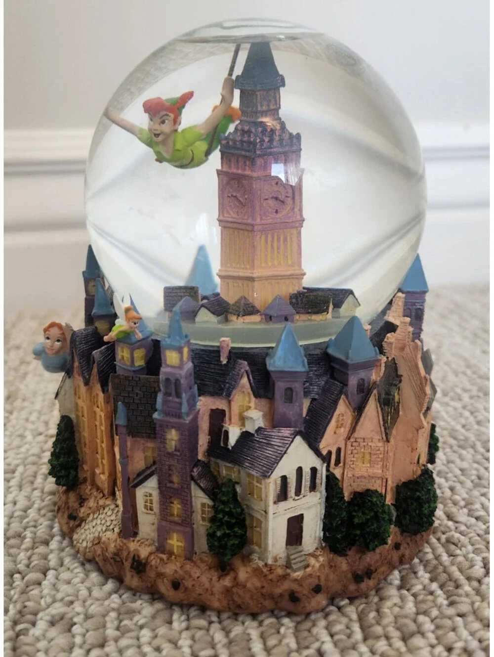Disney Peter Pan Snowglobe 